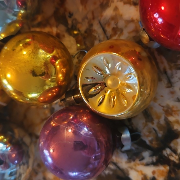 Set of 26 Vintage Shiny Brite Festive Multicolor Christmas Ornament Collection - Picture 12 of 13
